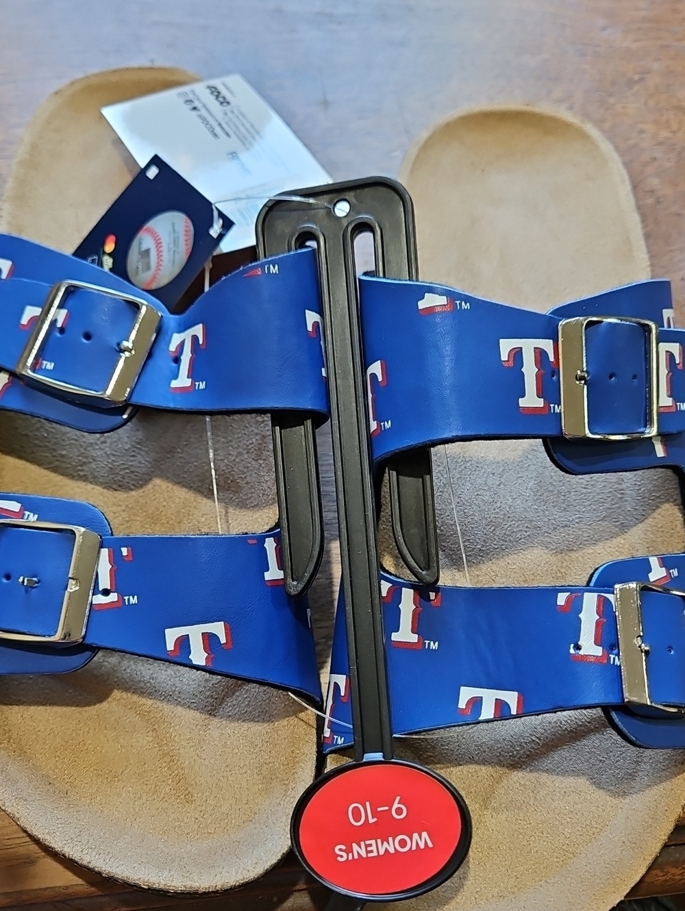 These blue Texas Rangers double-buckle sandals by FOCO - Picture 11 of 12